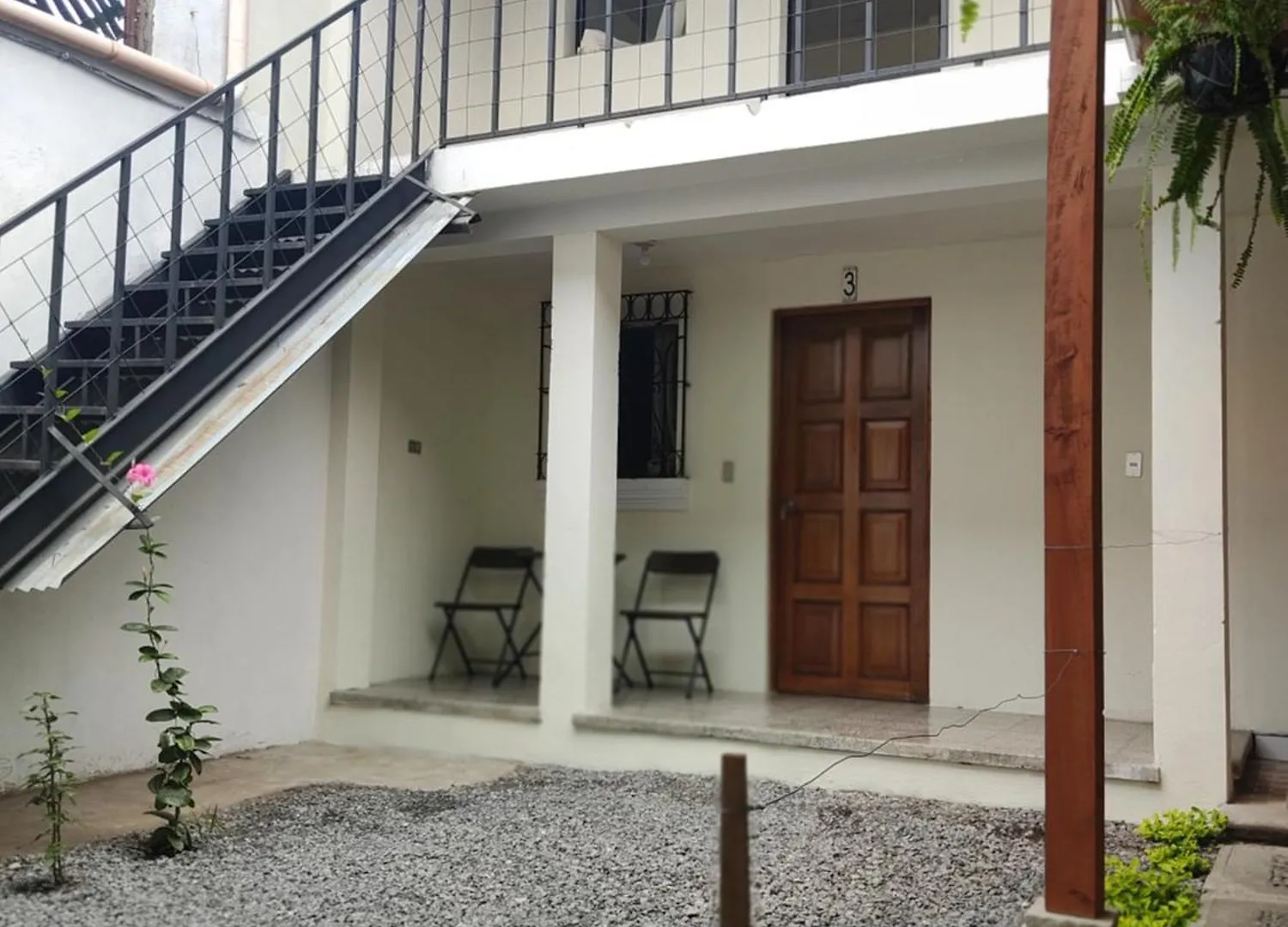 Blue Moon Hostel Antigua