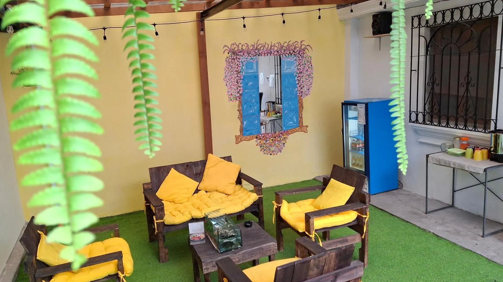Blue Moon Hostel Antigua